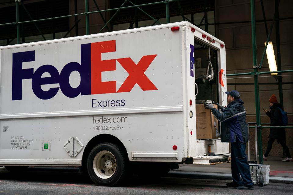 FedEx Price Target Raised Ahead of Earnings As Analyst Grows Increasingly Bullish on Stock