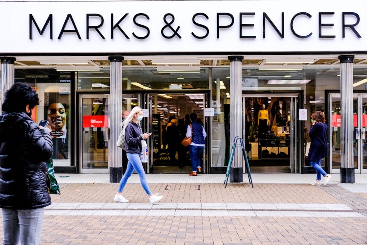 marks and spencer top earnings report