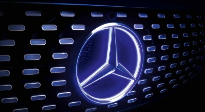 Mercedes-Benz Aktie: Goldman Sachs initiiert Analystendeckung mit positiver Einschätzung