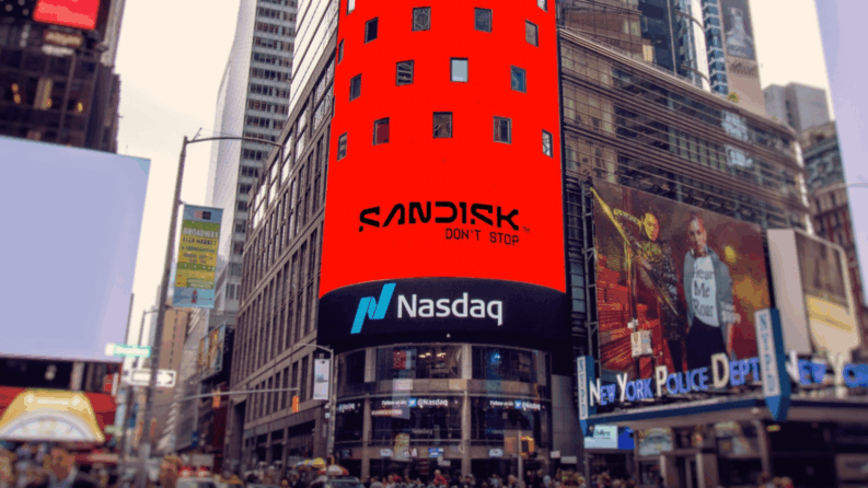 Sandisk Beats Forecasts and Lifts Guidance