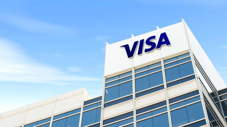 Visa Posts Record Revenue, Lifts Dividend 16%