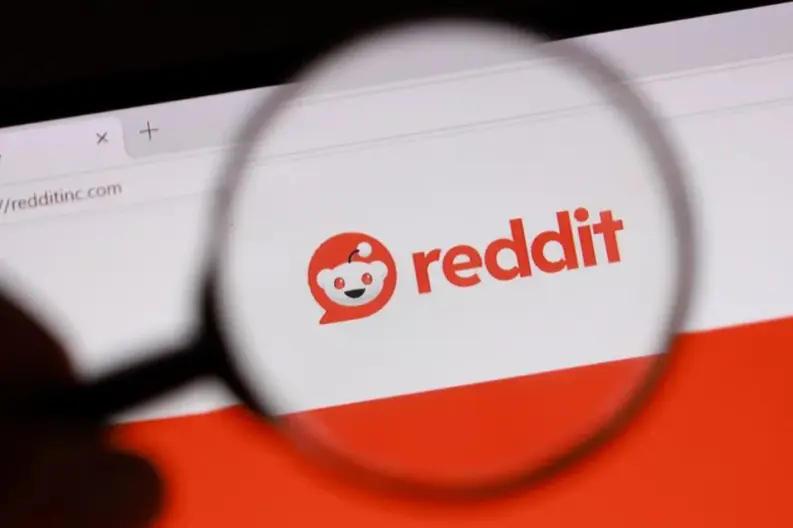 Reddit Guides Below Estimates as Google Traffic Slides
